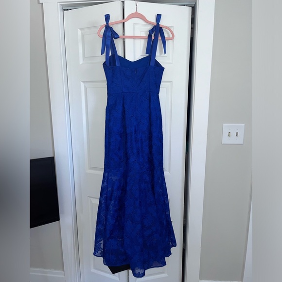 Like NEW Aidan Mattox Blue Lace High Low Formal Dress Size 0 - Picture 6 of 10